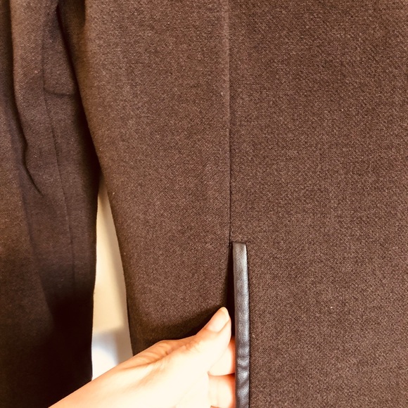 Warm and light good quality coat. - Picture 5 of 8